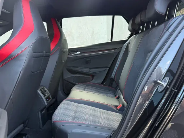 Volkswagen Golf GTI — Фото автомобиля 8