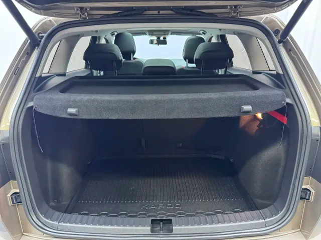 Skoda Karoq — Фото автомобиля 8