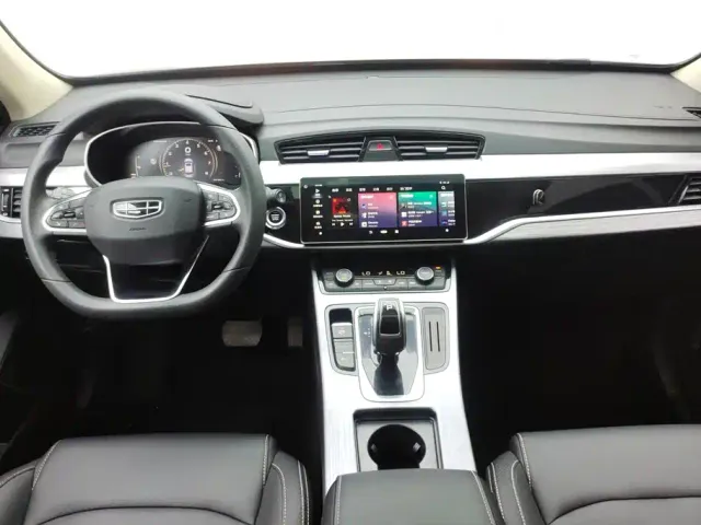 Geely Boyue — Фото автомобиля 12