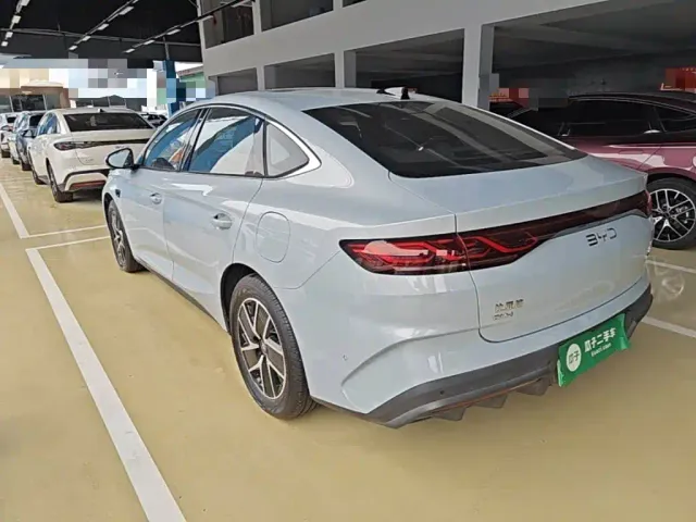 BYD Qin L — Фото автомобиля 4