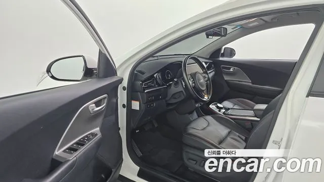Kia Niro Niro Plus Earth — Фото автомобиля 10
