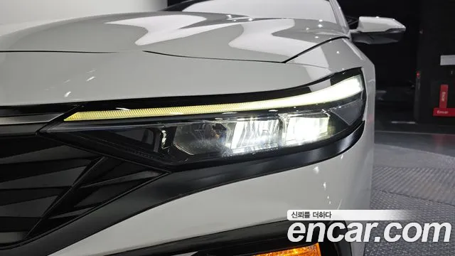 Hyundai Avante CN7 — Фото автомобиля 7