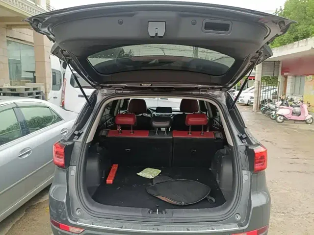 Changan CS75 — Фото автомобиля 18