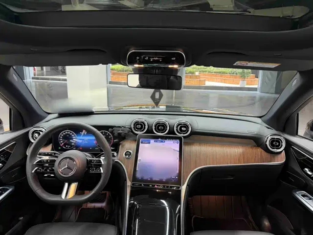 Mercedes-Benz Mercedes-Benz GLC 2023 Facelift GLC 300 L 4MATIC Sport 7-Seater — Фото автомобиля 11