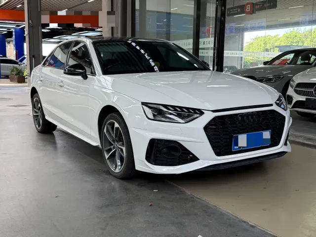 Audi A4L — Фото автомобиля 2