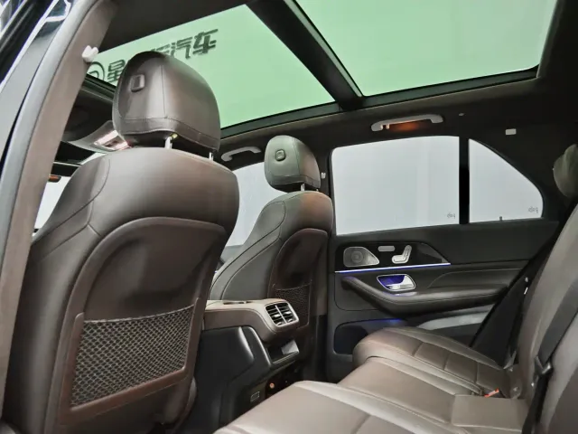 Mercedes-Benz GLE-Class — Фото автомобиля 14