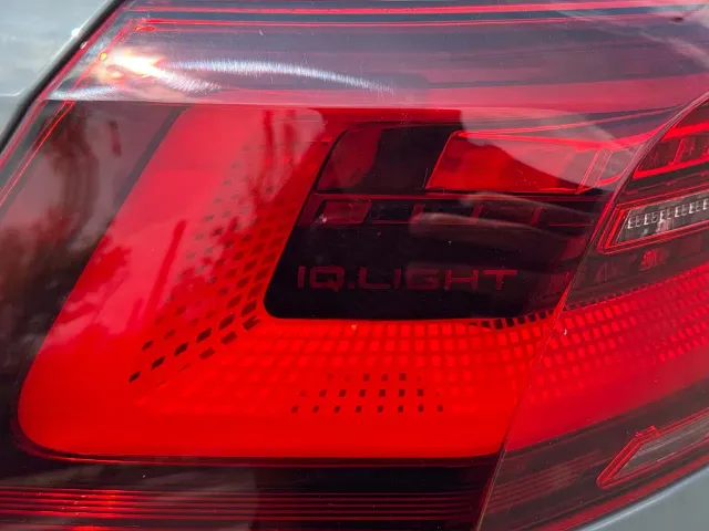 Volkswagen Golf — Фото автомобиля 11