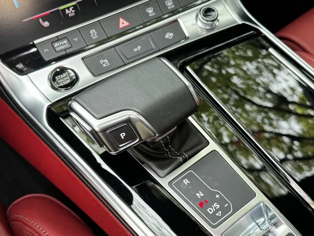 Audi A7L — Фото автомобиля 8