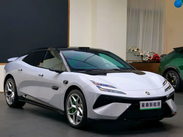 Lotus Emeya — Фото автомобиля 4