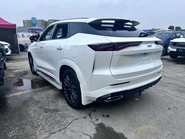 Changan Z6 — Фото автомобиля 18