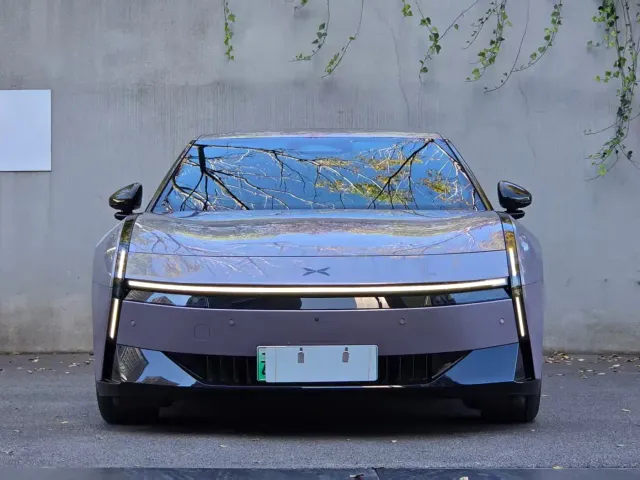 Xpeng P7 — Фото автомобиля 2