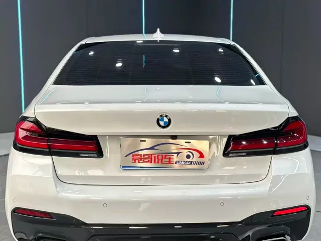 BMW 5 Series — Фото автомобиля 7