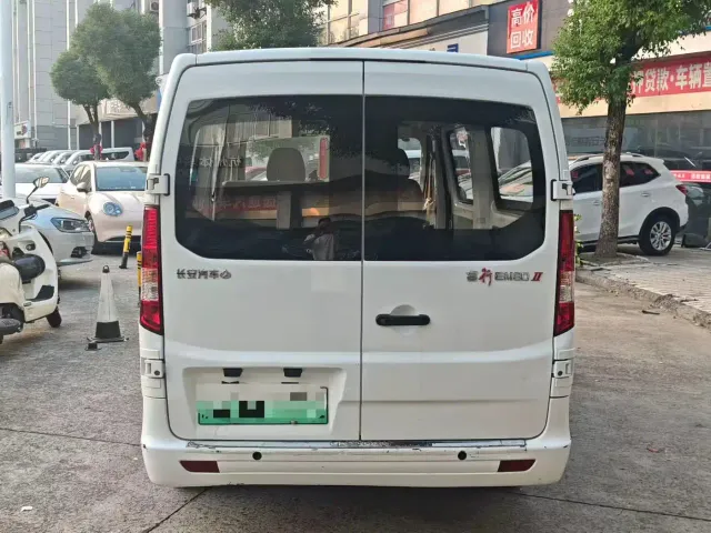 Changan Ruixing EM80 — Фото автомобиля 5