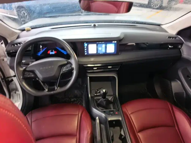 Roewe i5 — Фото автомобиля 9