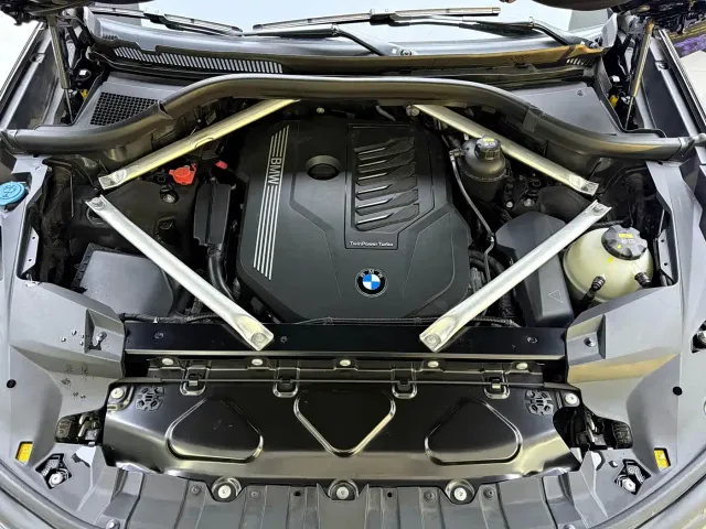 BMW X7 — Фото автомобиля 8