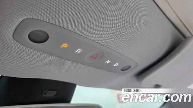 Tesla Model 3 — Фото автомобиля 9