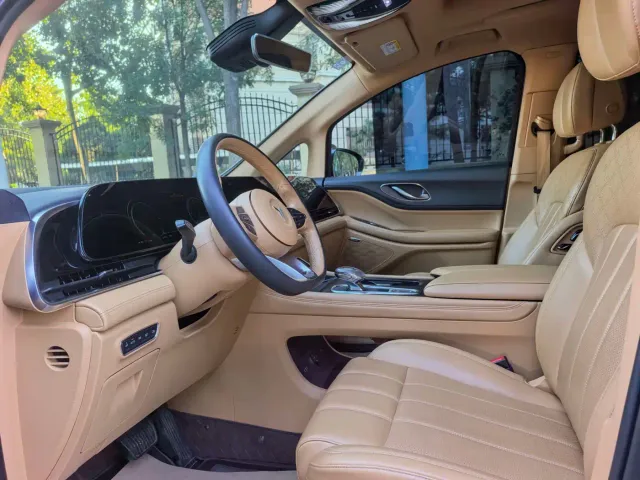 Voyah Dreamer — Фото автомобиля 6