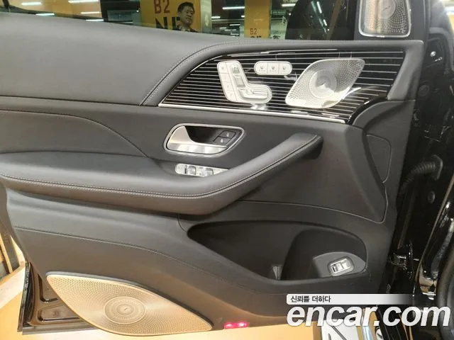 Mercedes-Benz GLS-Class — Фото автомобиля 10