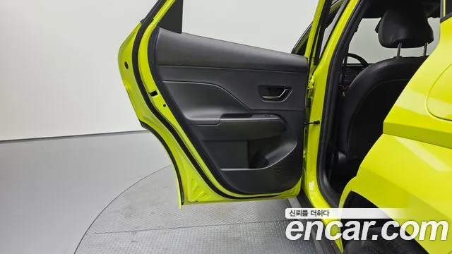 Hyundai Kona SX2 — Фото автомобиля 14