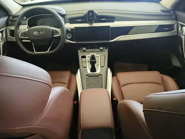 Geely Boyue — Фото автомобиля 12