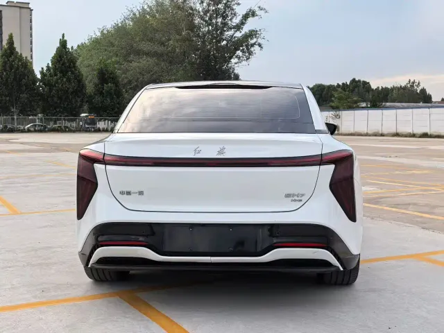 Hongqi EH7 — Фото автомобиля 8