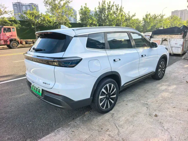 Chery Fengyun T8 — Фото автомобиля 15