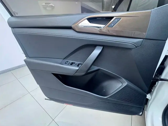Volkswagen Tharu — Фото автомобиля 16