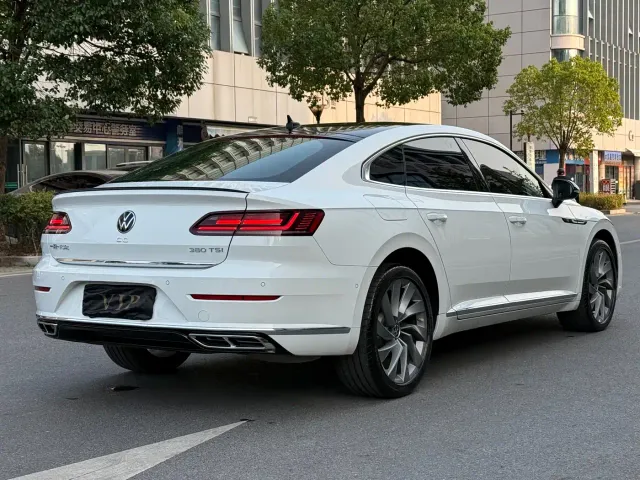 Volkswagen CC — Фото автомобиля 4