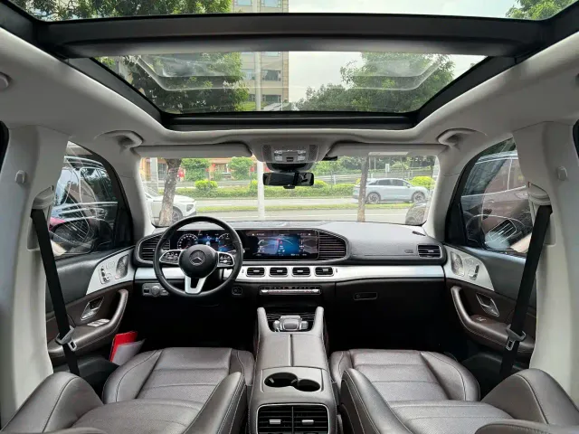 Mercedes-Benz GLE-Class — Фото автомобиля 12