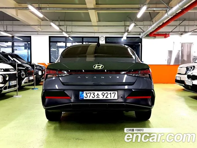 Hyundai AVANTE Новый Avante (CN7) — Фото автомобиля 4