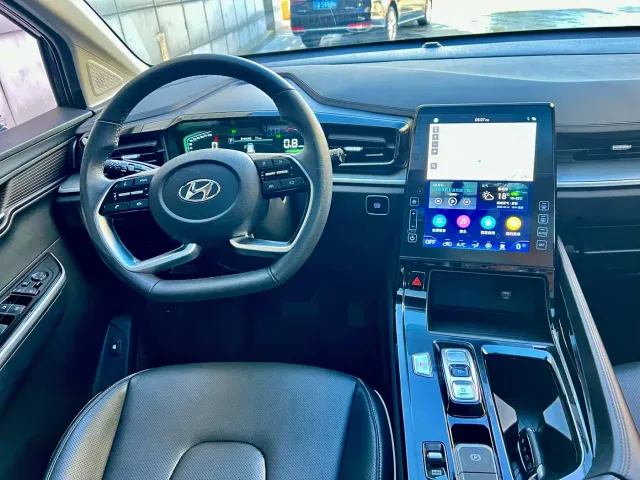 Hyundai Custo — Фото автомобиля 13