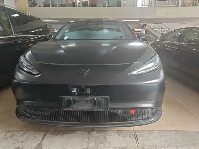 Arcfox Alpha T — Фото автомобиля 2
