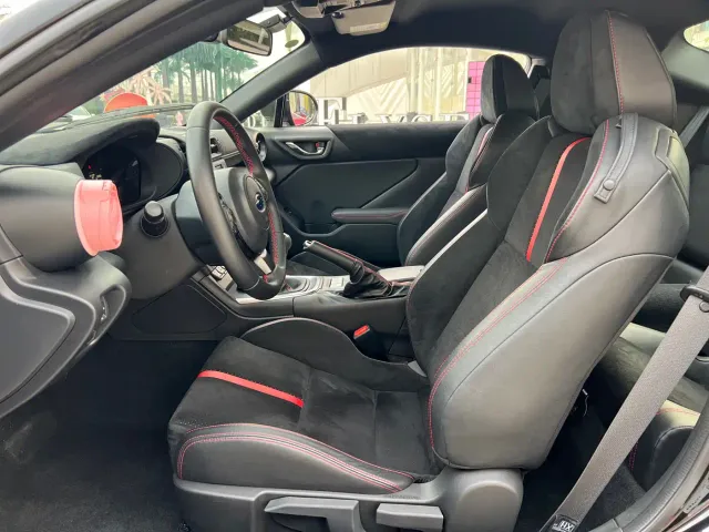 Subaru BRZ — Фото автомобиля 10