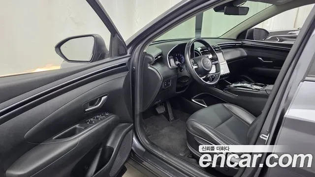 Hyundai Tucson Tucson (NX4) Дизель 2.0 2WD — Фото автомобиля 10