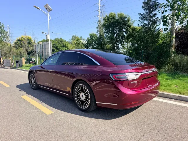 Stelato S9 — Фото автомобиля 4