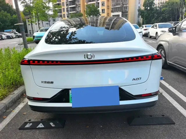 Changan Qiyuan A07 — Фото автомобиля 5