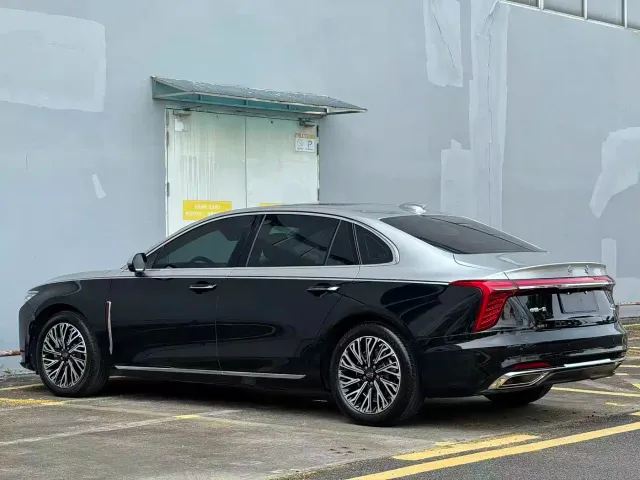 Hongqi H5 — Фото автомобиля 4