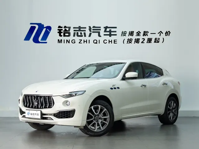 Фотография автомобиля — Maserati Levante