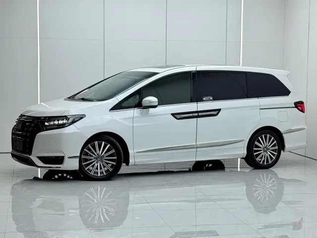 Фотография автомобиля — Honda Elysion