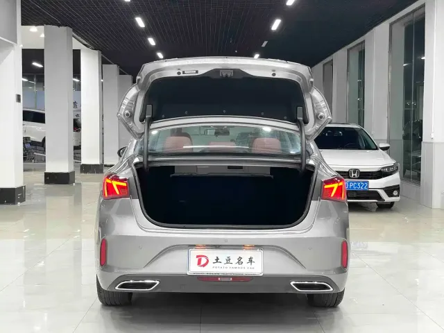 Changan Eado — Фото автомобиля 19