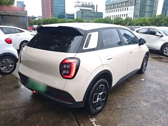 GAC Aion UT — Фото автомобиля 6