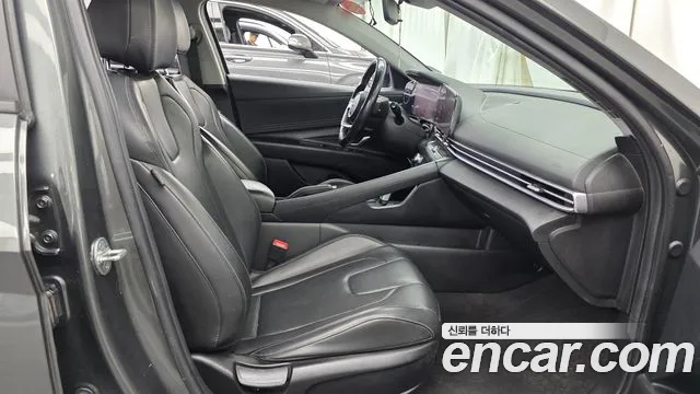 Hyundai Avante — Фото автомобиля 16