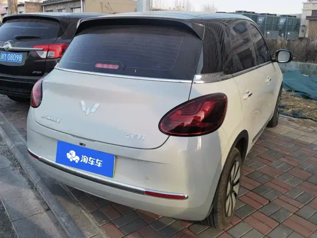 Wuling Bingo — Фото автомобиля 3