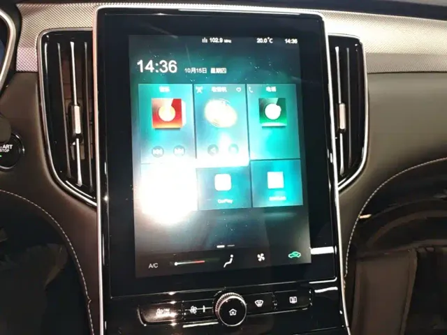 Roewe i6 MAX EV — Фото автомобиля 12