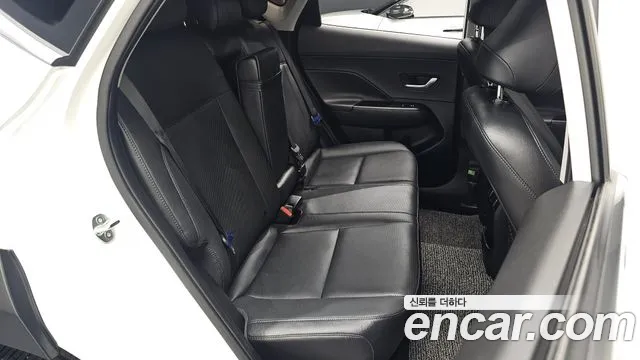 Hyundai Kona — Фото автомобиля 11