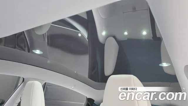 Tesla Model Y — Фото автомобиля 16