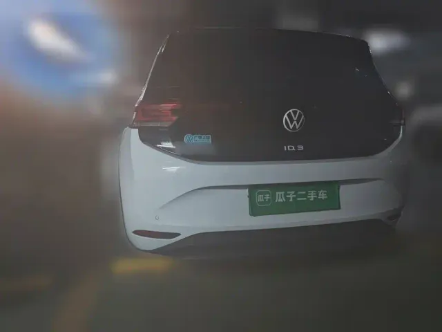 Volkswagen ID.3 — Фото автомобиля 4
