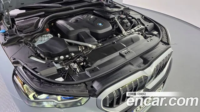 Фотография автомобиля — BMW 5-Series