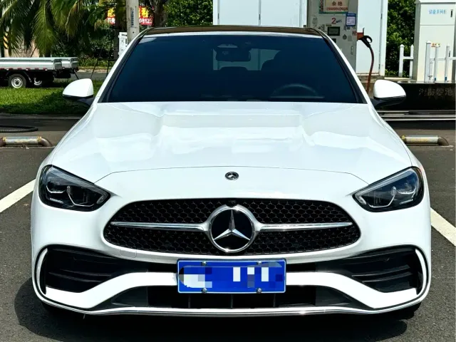 Mercedes-Benz C-Class — Фото автомобиля 2