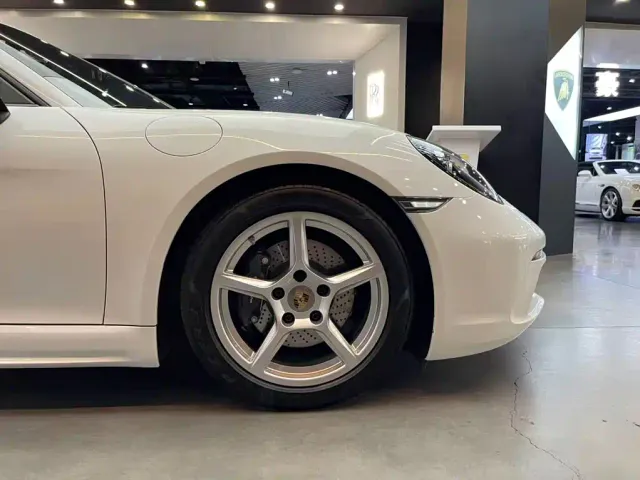 Porsche 718 — Фото автомобиля 15
